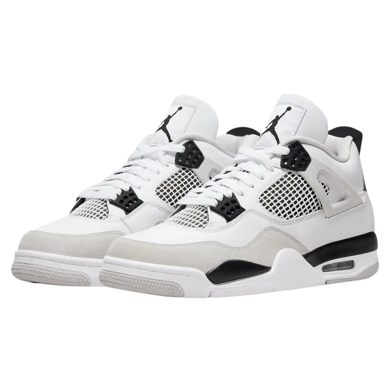 Air Jordan 4 “Retro Military Black“