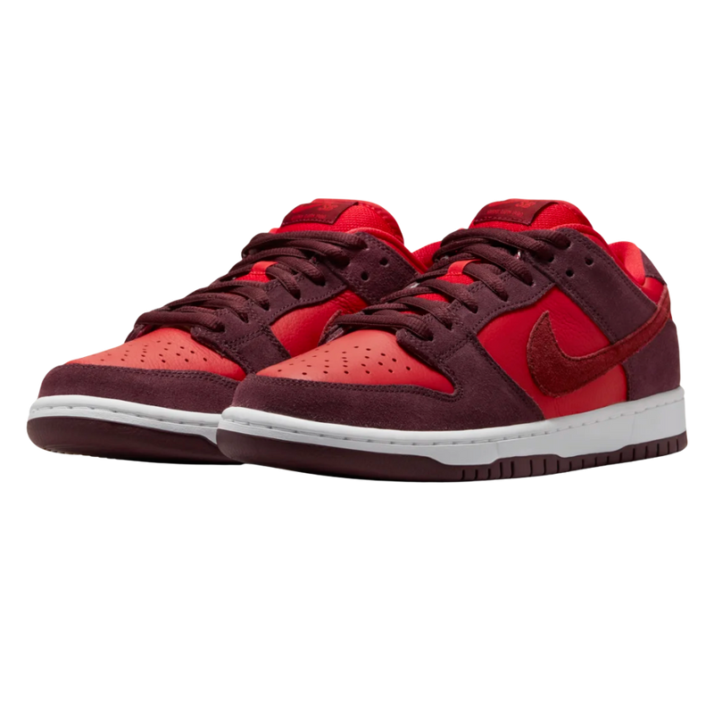 Nike Dunk SB “Cherry“