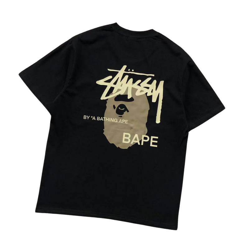 Camiseta Bape × Stussy "By A Bathing Ape"