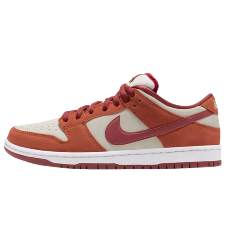 Nike Dunk SB “Dark Russet & Cedar“