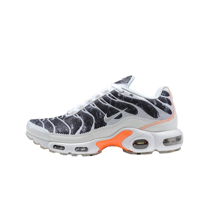 Air Max Plus TN1 “Essentials“