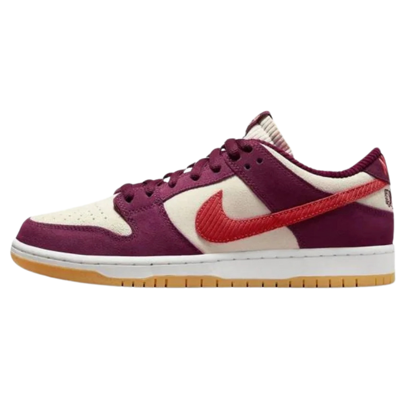 Nike Dunk SB “Skate Like a Girl“