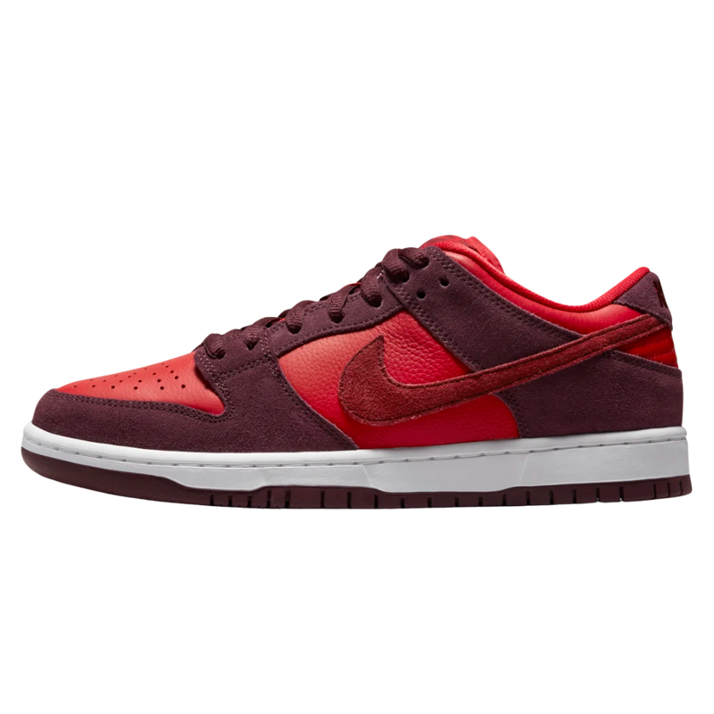 Nike Dunk SB “Cherry“