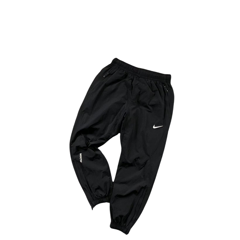 Conjunto Nike × Nocta "Black NRG"