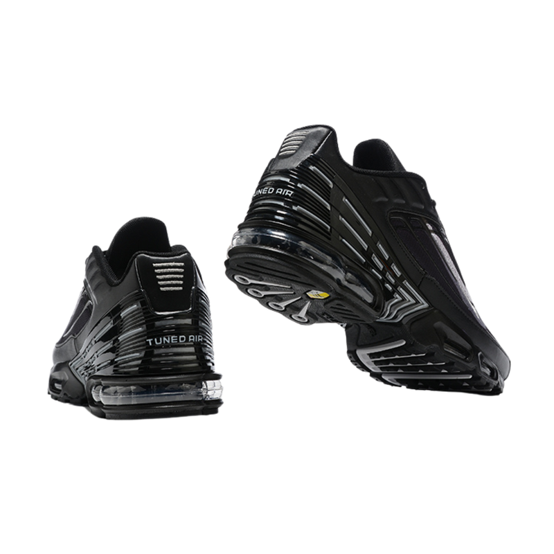 Air Max Plus TN3 “Black Giant Swoosh“