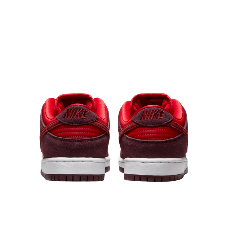 Nike Dunk SB “Cherry“